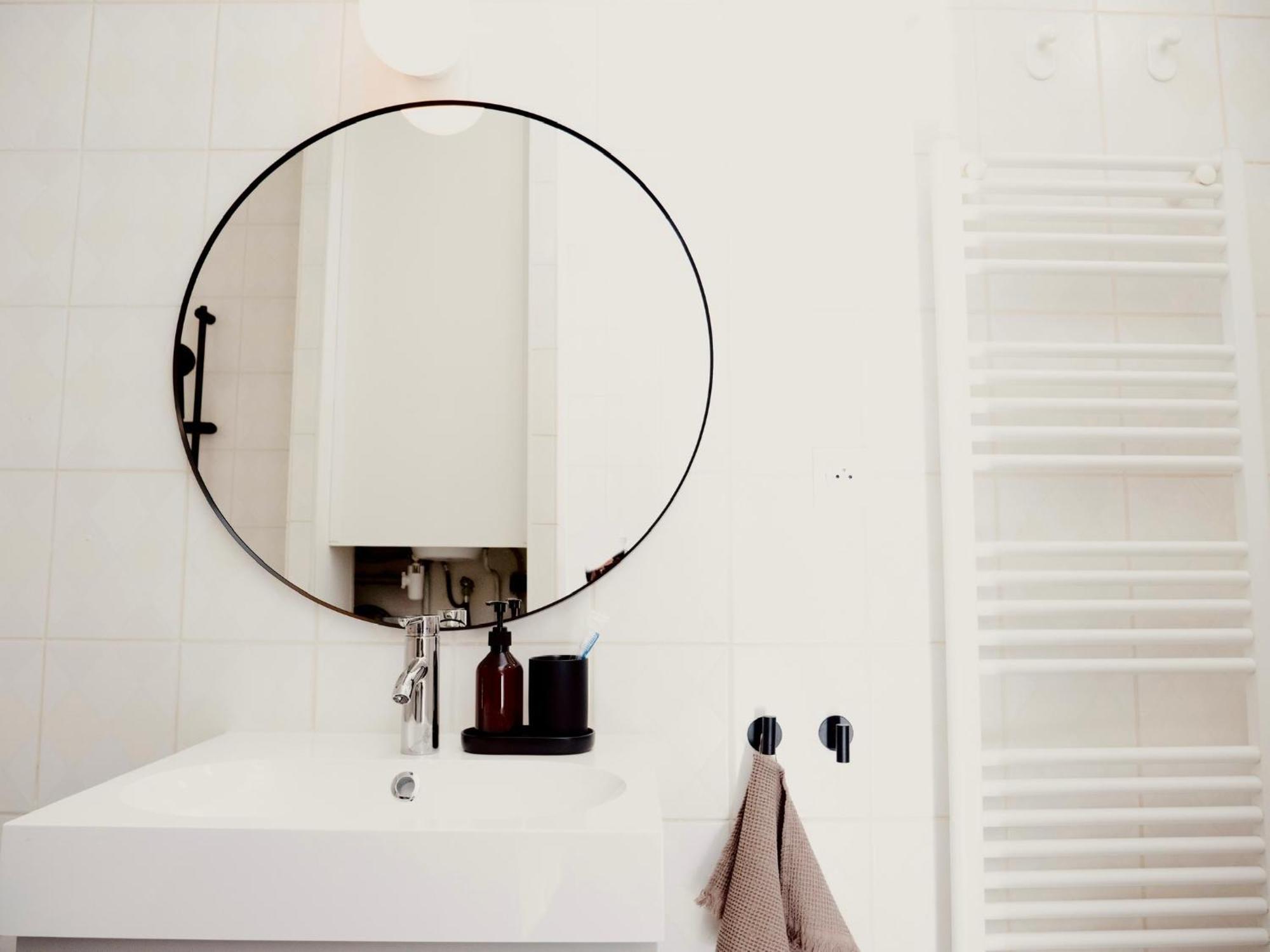 Le 6 - Appartement Douillet Strasbourgeois Avec Terrasse Luaran gambar